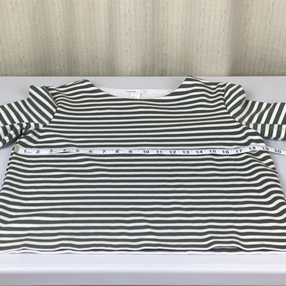 H&M Women’s Size Medium Popover Blouse. - Picture 7 of 11